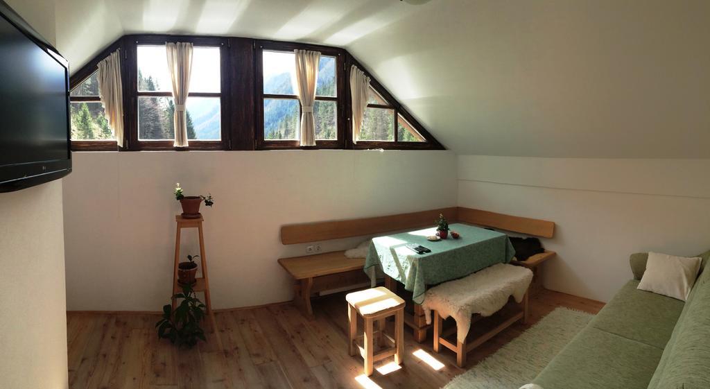 Apartments Pod Macesnovo Streho Solcava Luaran gambar