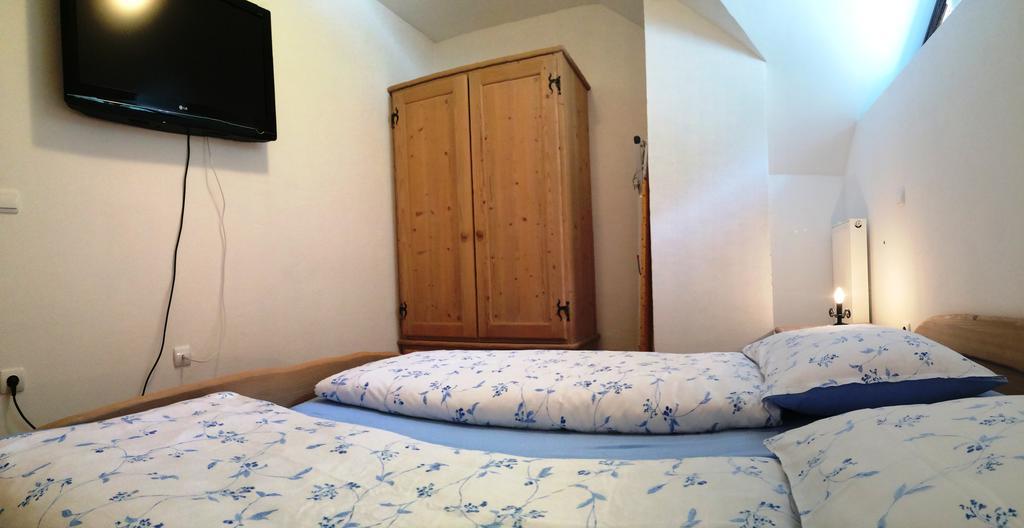 Apartments Pod Macesnovo Streho Solcava Luaran gambar